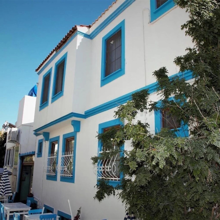 Escape to Bozcaada: Your Mediterranean Island Retreat Awaits