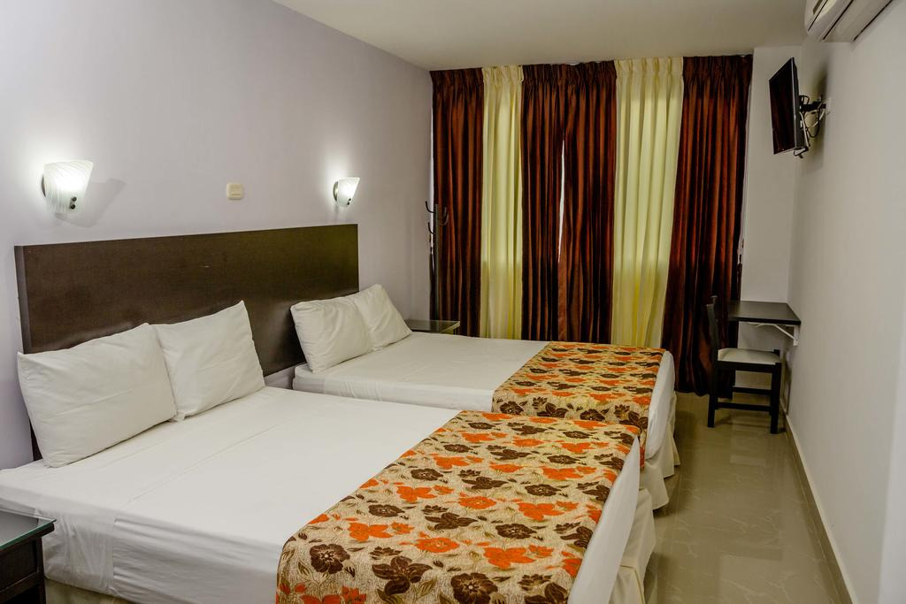 Upcoming Paradise: at the beach in Santa Marta