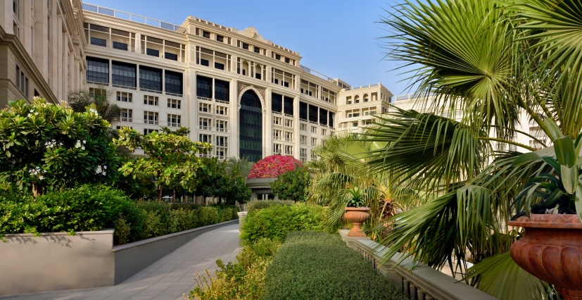 Palazzo Versace Dubai: Italian Elegant Luxury