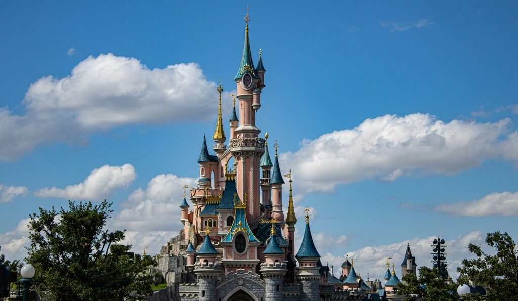 Epic adventure at the Disney Marvel Hotel in Paris 🦸