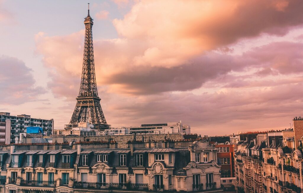 Pullman Paris Tour Eiffel Hotel | Prime location in Paris 🌹