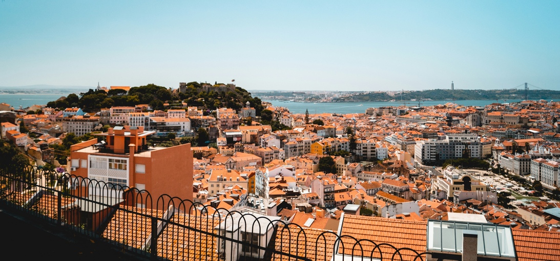 louis-droege-8Nd3GY8z-iU-unsplash (1)