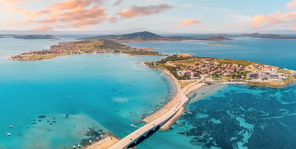 Escape to Cunda Özerbey Konağı: Natural Elegance