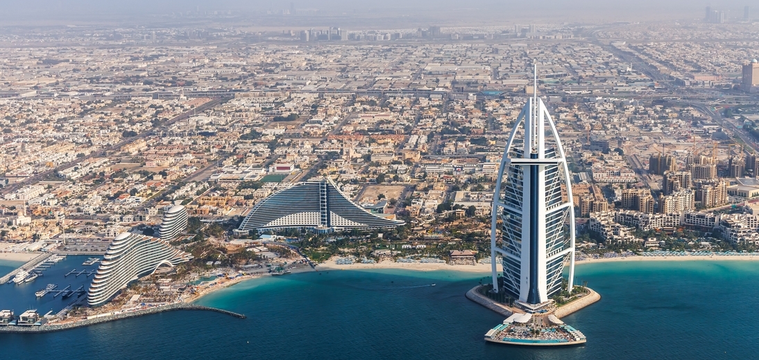 Two Seasons Hotel: Family Dubai Retreat For £1071