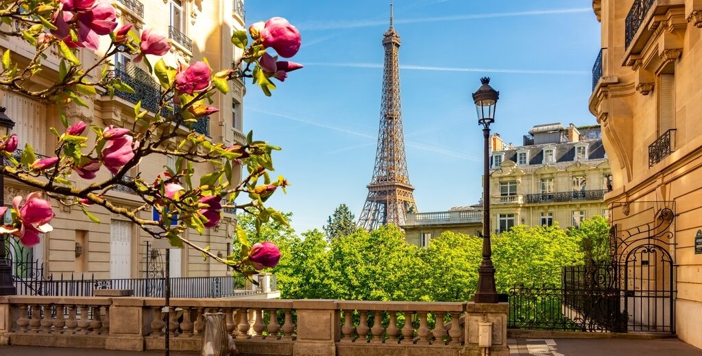 First Hotel Paris Tour Eiffel – Iconic Stay Just For £412