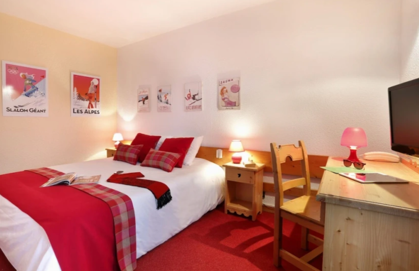 Standard Double room with city view
